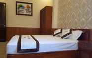 Bedroom 4 Huong Toan Hotel 2