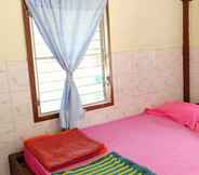 Bedroom 7 Burmese Inn