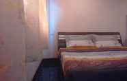 Bedroom 6 Baan Saen Rak Apartment & Exclusive Hostel