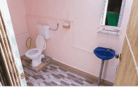 Toilet Kamar Rain Forest Inn