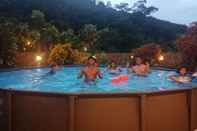 Kolam Renang Bed & Breakfast To-Co Sichon