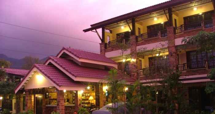 Exterior Pathu Resort