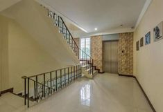 Lobby 7 Shivani Residence