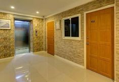 Lobby 5 Shivani Residence