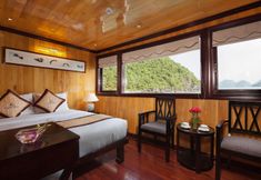 Phòng ngủ 2 Garden Bay Luxury Cruise