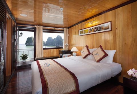 Phòng ngủ Garden Bay Luxury Cruise
