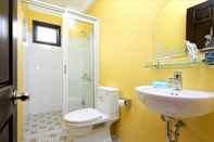 Toilet Kamar Hop Y Homestay