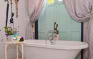 In-room Bathroom 7 Two Pieces Resort Pranburi