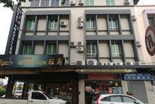 Bangunan Hotel Traveller