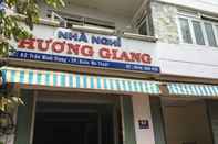 Bên ngoài Huong Giang Guesthouse