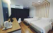 Bedroom 4 The Galla Hotel