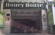 Bên ngoài 4 Honey House Hotel Trung Son