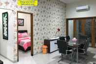 Bar, Cafe and Lounge Nariska Suite Homestay Purwokerto (3 Bedroom)