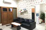 ล็อบบี้ Nariska Suite Homestay Purwokerto (3 Bedroom)