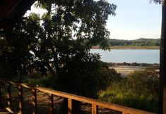 วิวและสถานที่ท่องเที่ยวใกล้เคียง 3 Lake View Bungalow