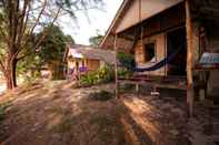 Bên ngoài Saithong Bungalow