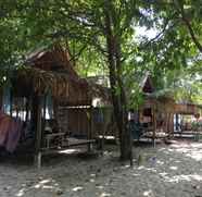 Lobby 2 Green Beach Hut