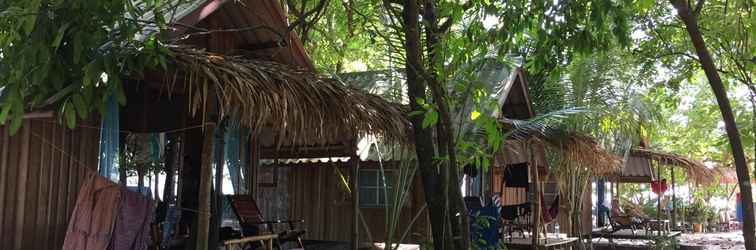 Lobby Green Beach Hut