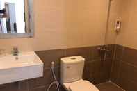 Toilet Kamar Ruby Hotel Trung Son