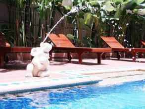 สระว่ายน้ำ 4 Rita Resort