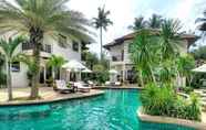 สระว่ายน้ำ 4 Dreams Villa Resort
