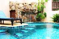 Swimming Pool Crystal Samui Villas