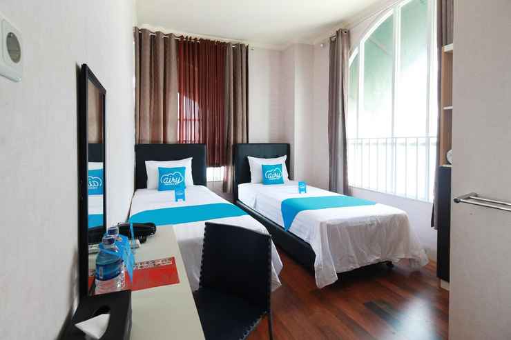 Airy M Walk Pierre Tendean Manado Wenang Indonesia