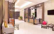 Lobby 2 Mida Hotel Ngamwongwan SHA Plus