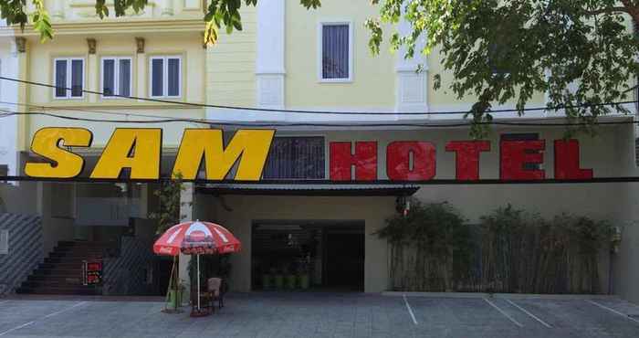 Lobi Sam 1 Hotel Trung Son