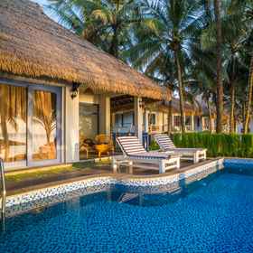 Swimming Pool 1 L'Azure Resort and Spa, Khách sạn ORANGE OUTLET