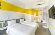 Bedroom 4 Yello Hotel Manggarai