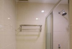 In-room Bathroom 4 Winner Hotel