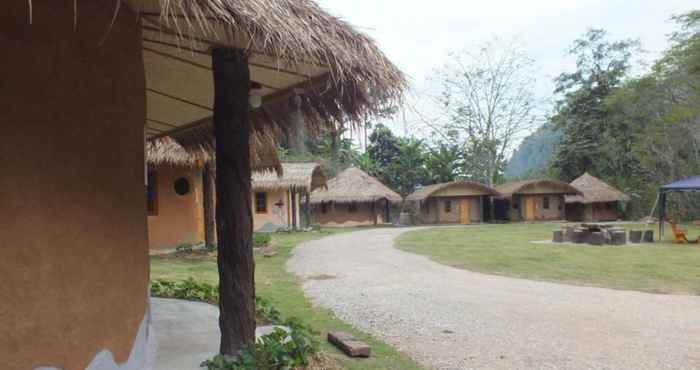 Lobby Baan Din Chiang Dao