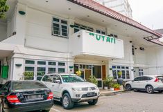 外観 4 OYO Collection O 1452 Hotel Utari