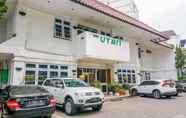 Exterior 4 OYO Collection O 1452 Hotel Utari