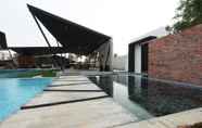 Kolam Renang 7 Villa Lot 1638