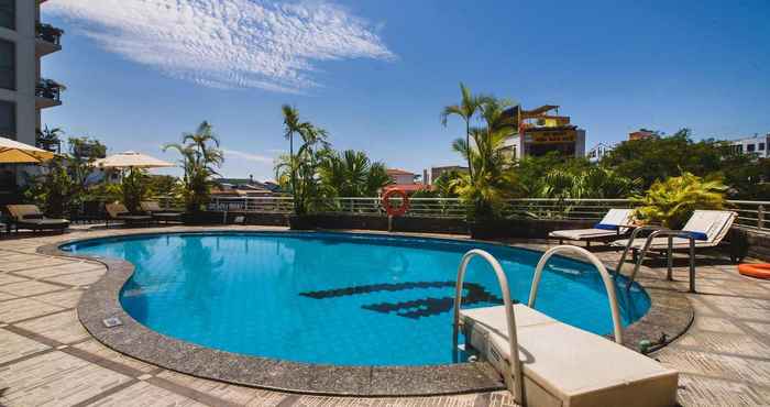 Swimming Pool Mondial Hotel Hue