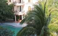 Hồ bơi 7 Phong Lan Hotel Phan Rang