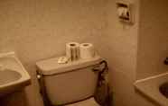 Toilet Kamar 7 KPW Greenhill Resort Selection