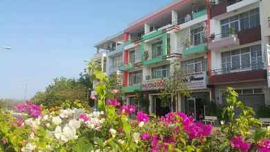 Luar Bangunan 4 Phuong Dong Hotel Ninh Thuan