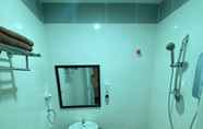 In-room Bathroom 6 N&L Hotel Kuala Terengganu