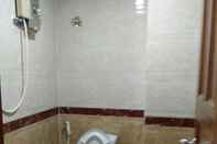 In-room Bathroom Phuong Nam Hotel