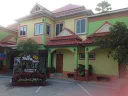 Romruen Resort, THB 786.67