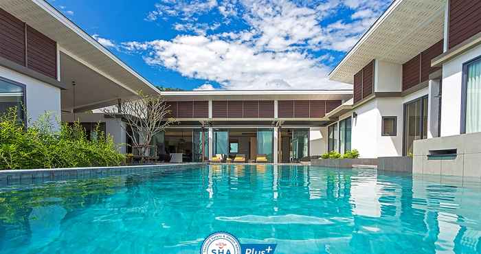 สระว่ายน้ำ CASABAY Luxury Pool Villas by STAY