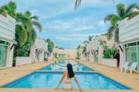 Swimming Pool Talay Tara