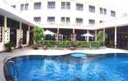 Hồ bơi 6 Villa Hue Hotel