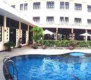 Hồ bơi 6 Villa Hue Hotel