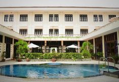 Hồ bơi 2 Villa Hue Hotel