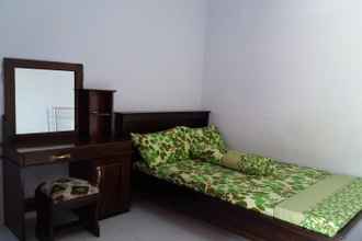 Bedroom 4 Homestay Dhilpratis at Pantai Balekambang 
