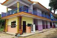 Luar Bangunan Homestay Dhilpratis at Pantai Balekambang 